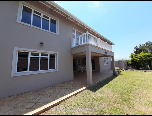 4 BEDROOM TOWNHOUSE TO LET IN PALM SPRINGS VILLAGE